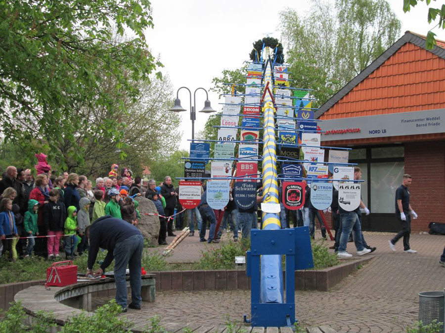 %_tempFileNamemaibaum_2015%20(10)%